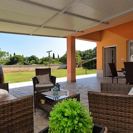 Apartments Orange 669 *