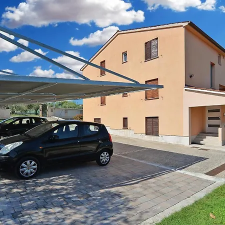 Apartments Orange 669 * Fažana